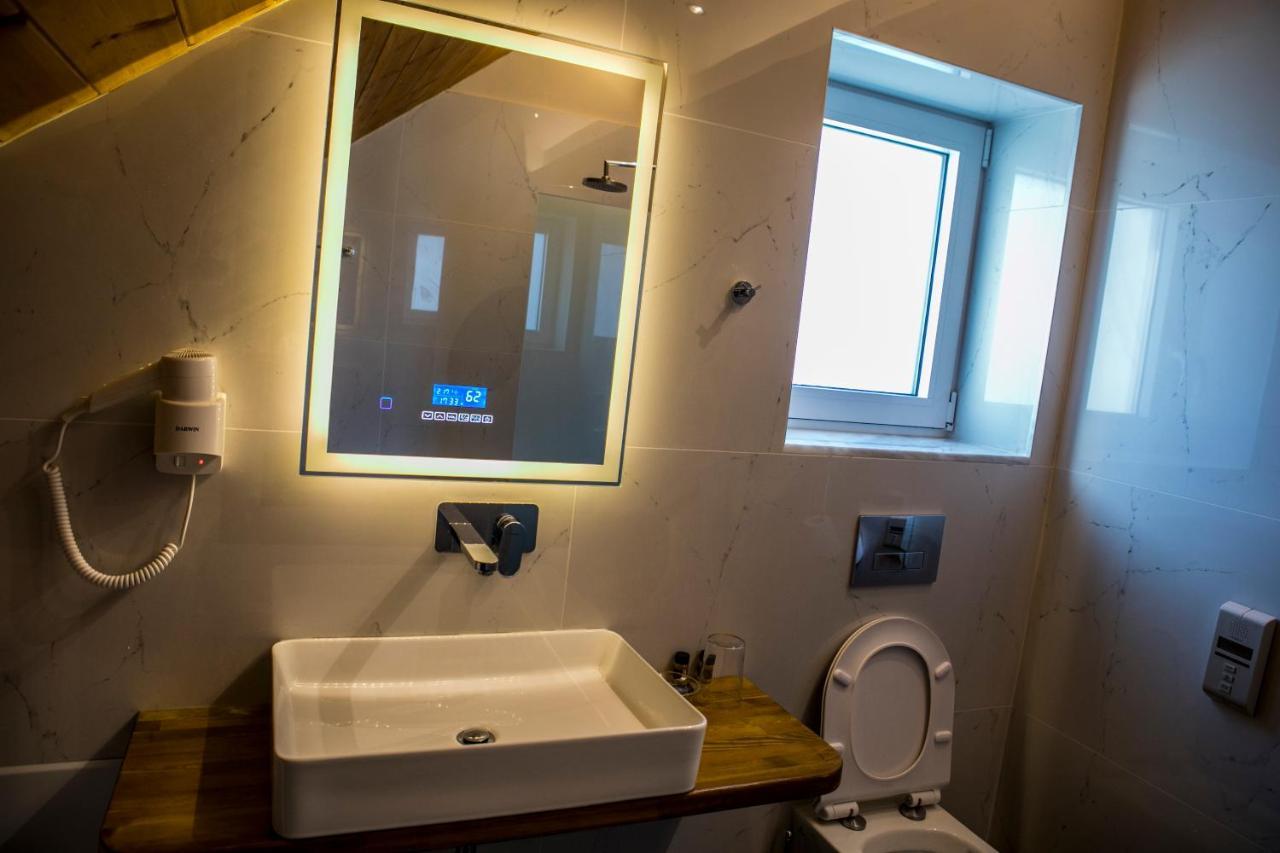 Hotel Alexander Mýtikas Екстериор снимка