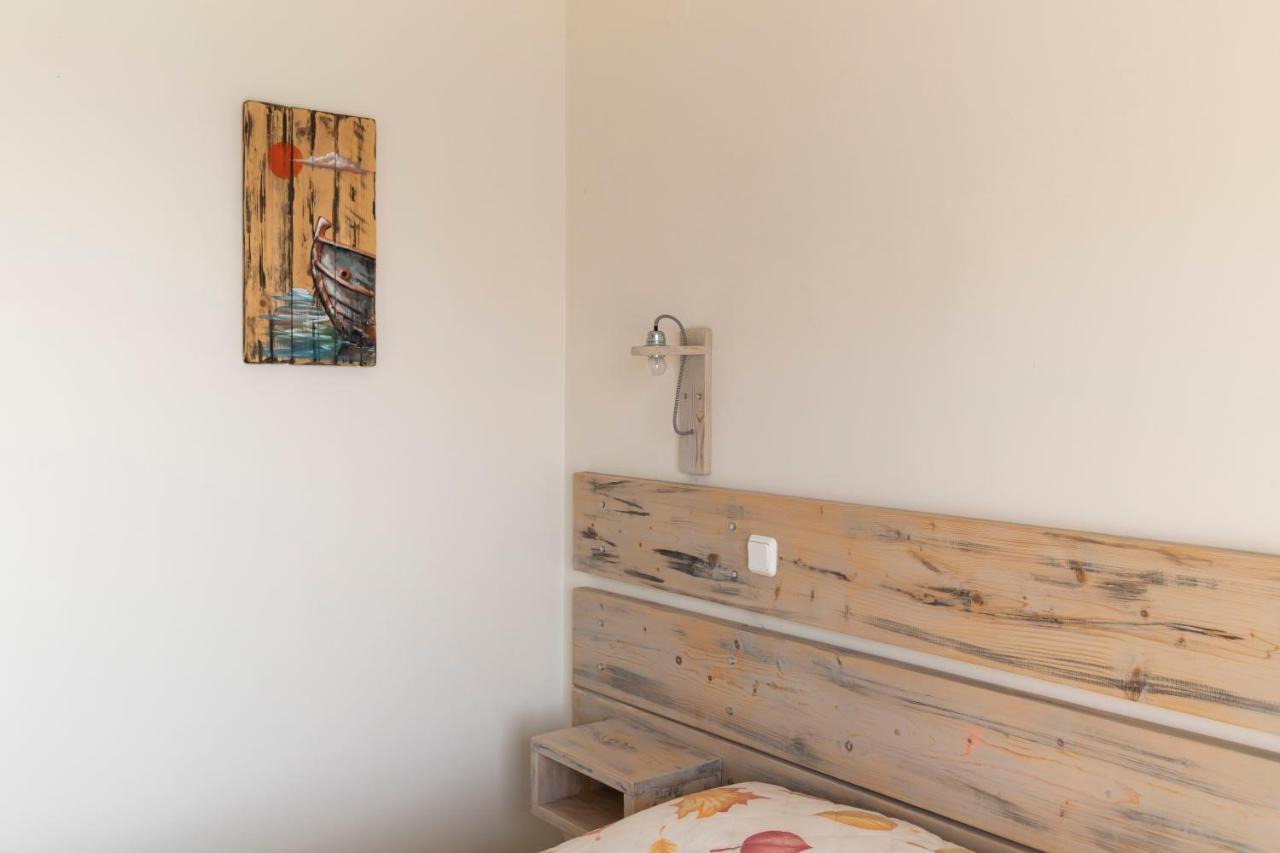 Hotel Alexander Mýtikas Екстериор снимка